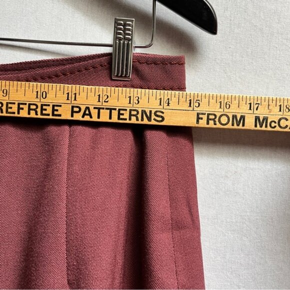 Chic Rust Midi Skirt with Flowy Silhouette - Picture 8 of 8